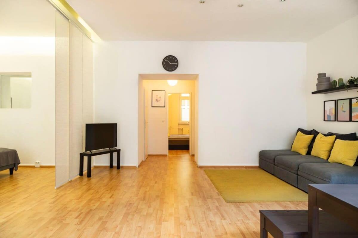 One Bedroom Apartment Berlin Neukoelln Εξωτερικό φωτογραφία